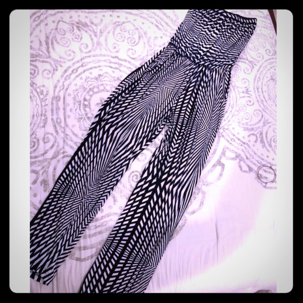 Gorgeous strapless jumpsuit Navy/White